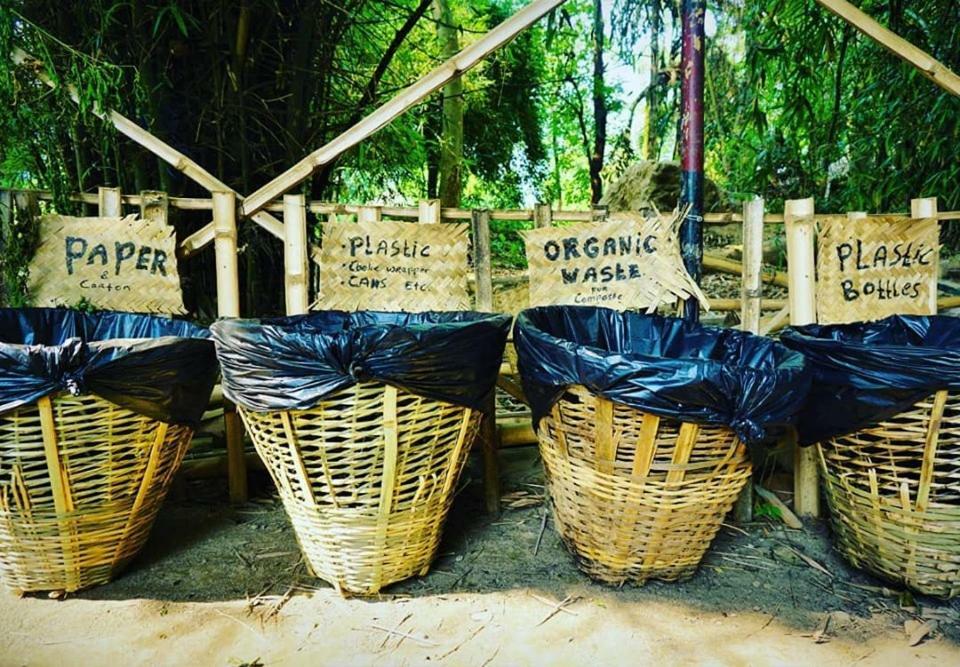 Happy Lemon Tree Lodge Sauraha Esterno foto